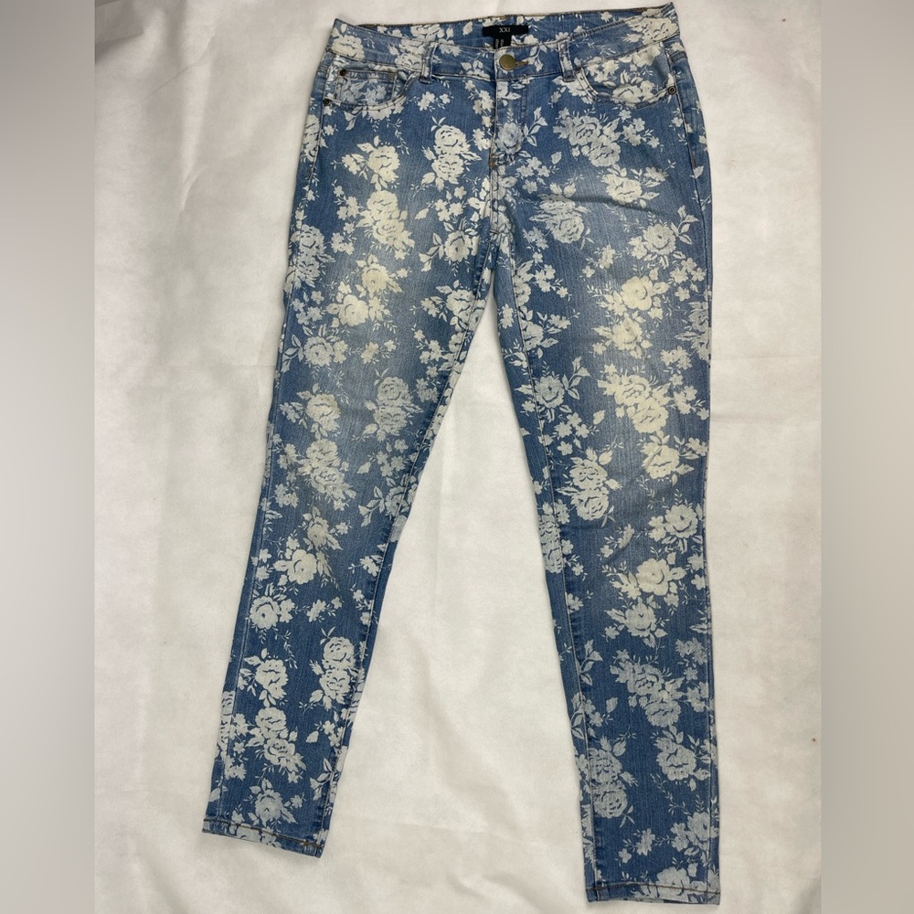 𝐗𝐗𝐈 𝐅𝐋𝐎𝐑𝐀𝐋 𝐒𝐊𝐈𝐍𝐍𝐘 𝐋𝐄𝐆 𝐃𝐄𝐍𝐈𝐌 - Picture 3 of 10